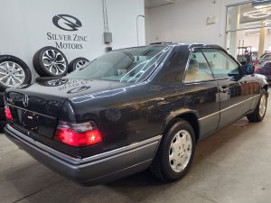 Mercedes-Benz E320